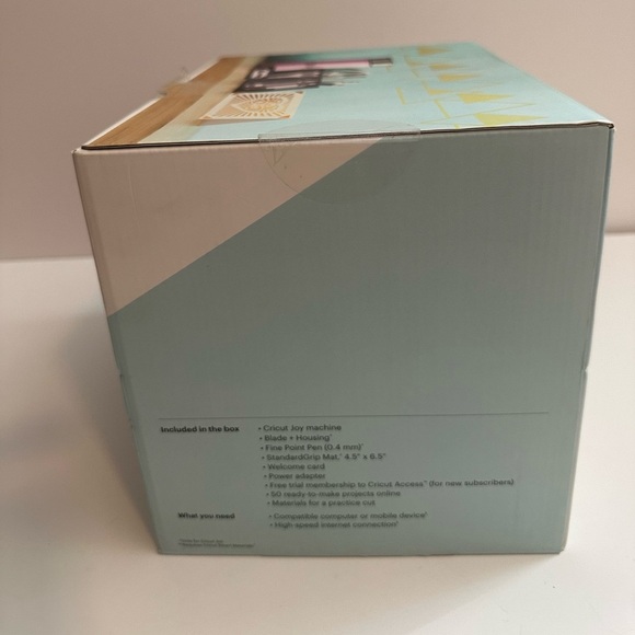 New Cricut Joy Compact Smart Cutting and Writing Machine - Picture 4 of 4